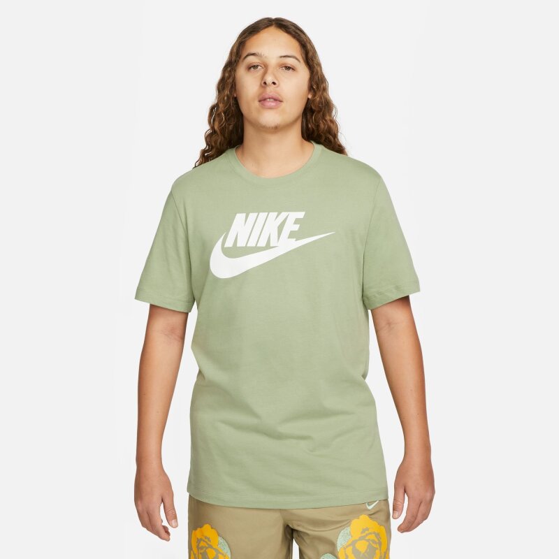 Nike T-Shirt Sportswear oil green | stormbreaker.de, 24,99 €
