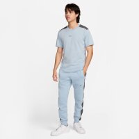 Nike T-Shirt Swoosh "NSW SP Graphic" armory blau M